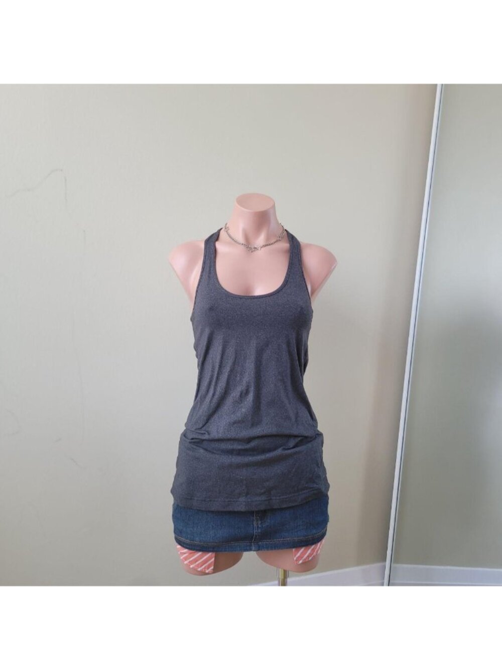 Lululemon Athletic High Stretch Racerback Cropped Tank Top (S Est.)